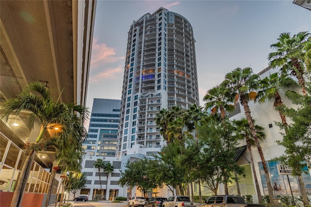 449 S 12TH STREET UNIT 1802 TAMPA, FL 33602