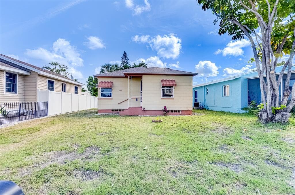 13325 1ST STREET E MADEIRA BEACH, FL 33708