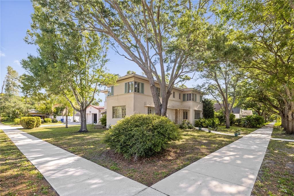 1145 15TH AVENUE N ST PETERSBURG, FL 33704