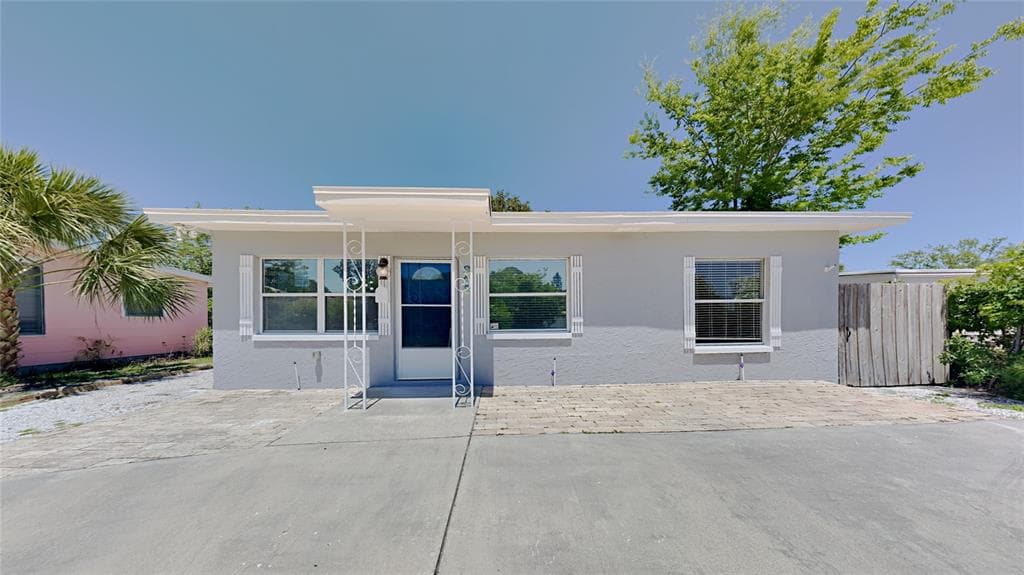 310 MARYLAND AVENUE CRYSTAL BEACH, FL 34681