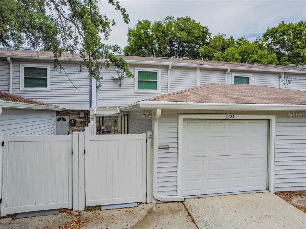 2523 W TENNESSEE AVENUE TAMPA, FL 33629