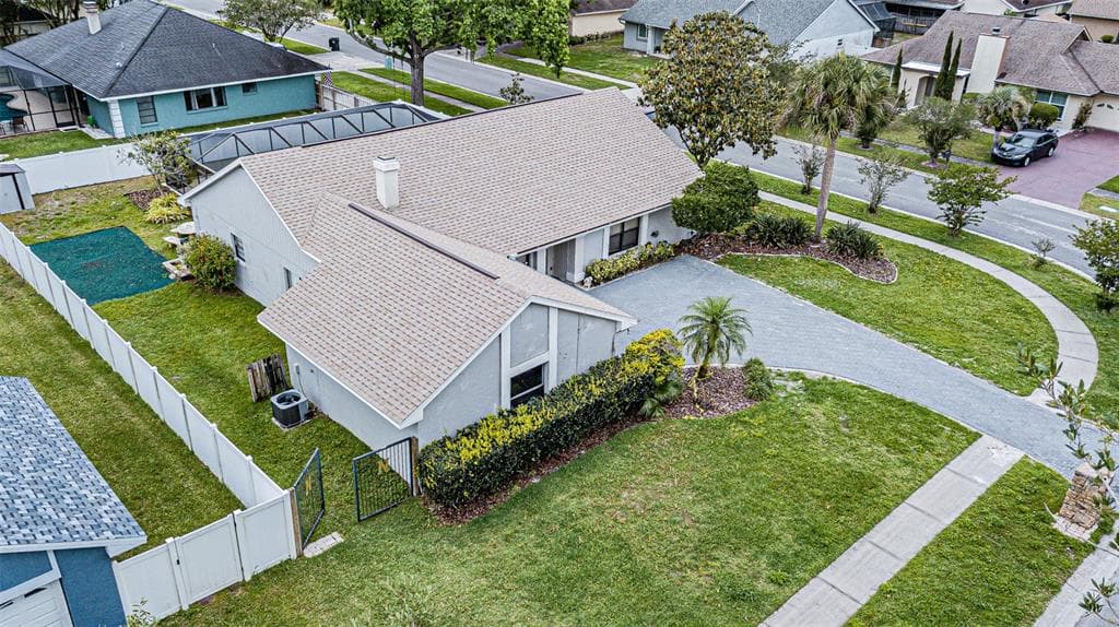 3213 CULLENDALE DRIVE TAMPA, FL 33618