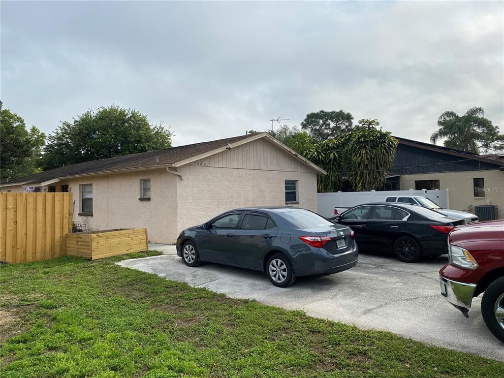 5841 CRESTMONT AVENUE CLEARWATER, FL 33760