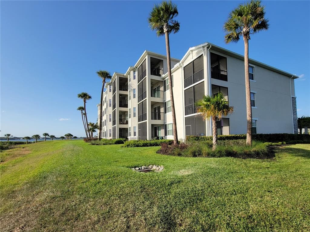 850 TIDEWATER SHORES LOOP UNIT 303 BRADENTON, FL 34208