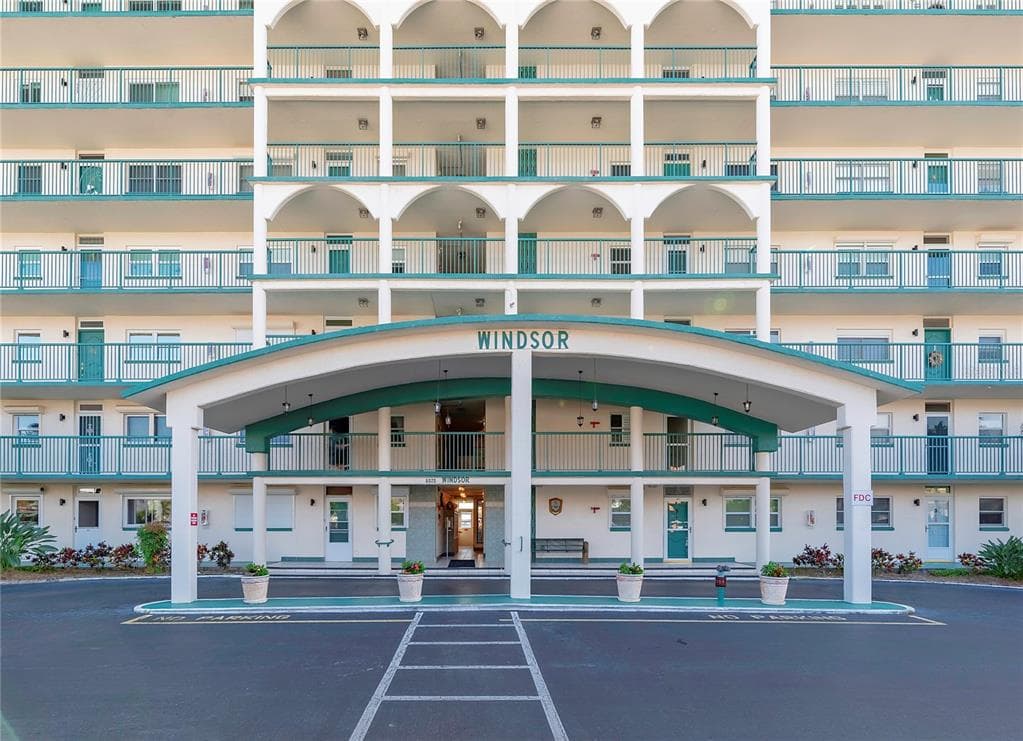 6020 SHORE BOULEVARD S UNIT 511