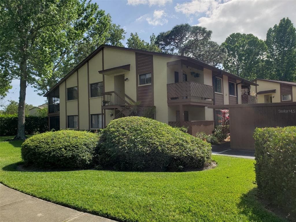 600 SUMMERHILL COURT UNIT A SAFETY HARBOR, FL 34695