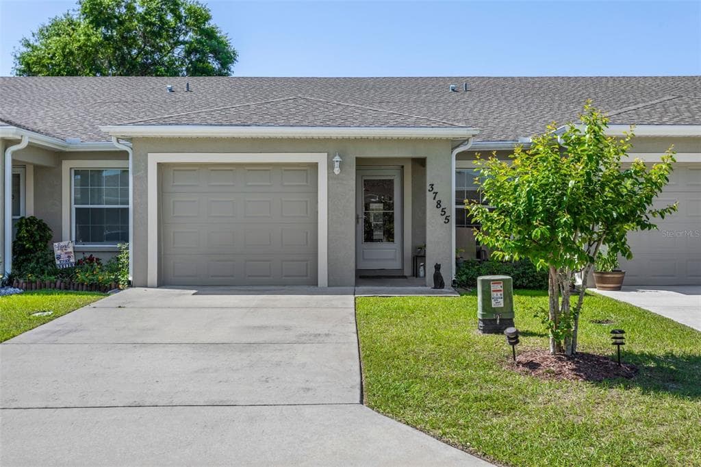 37855 PRAIRIE ROSE LOOP ZEPHYRHILLS, FL 33542