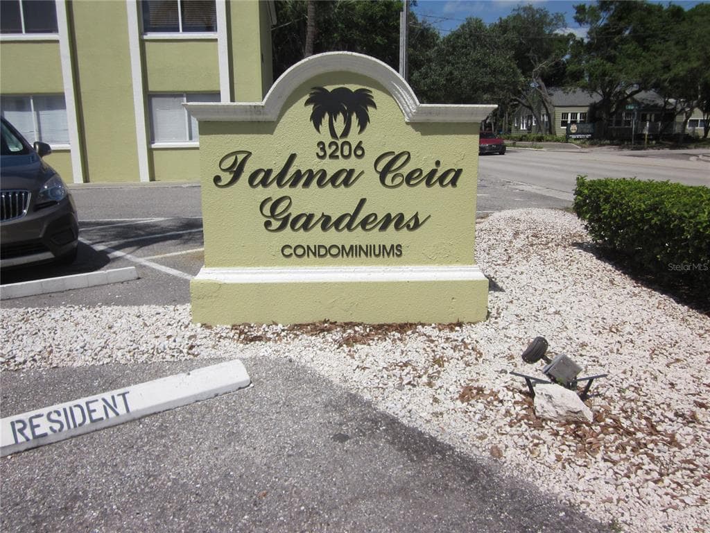 3206 W AZEELE STREET UNIT 130 TAMPA, FL 33609
