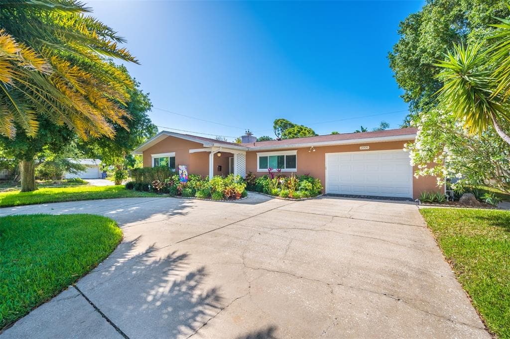 2000 69TH AVENUE S ST PETERSBURG, FL 33712