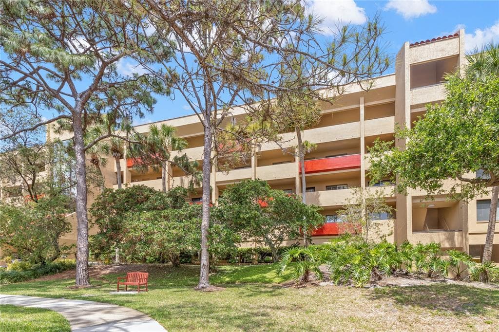 3078 EASTLAND BOULEVARD UNIT 315 CLEARWATER, FL 33761
