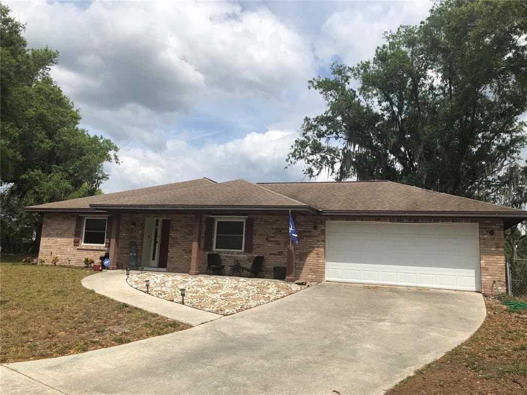 2202 KRISTA LANE