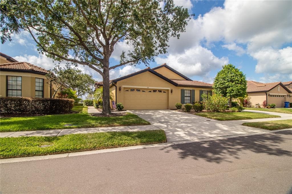 232 MYSTIC FALLS DRIVE APOLLO BEACH, FL 33572