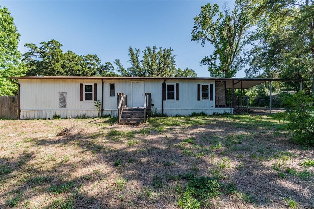 27043 DAYFLOWER BOULEVARD WESLEY CHAPEL, FL 33544