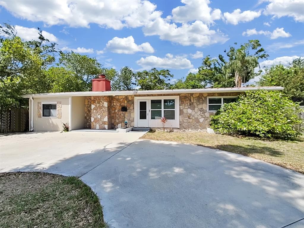 5015 33RD TERRACE N ST PETERSBURG, FL 33710