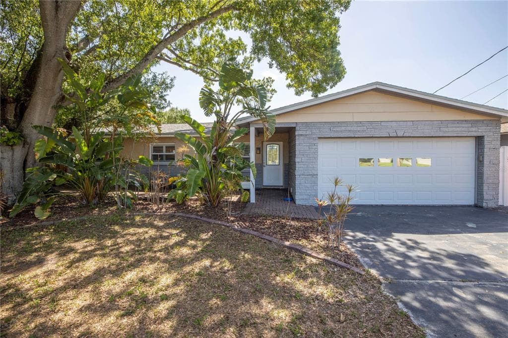 5905 TAMPA SHORES BOULEVARD TAMPA, FL 33615
