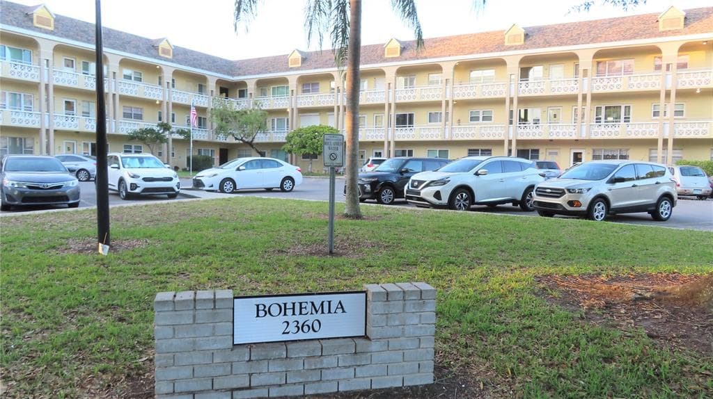 2360 IRISH LANE UNIT 66 CLEARWATER, FL 33763