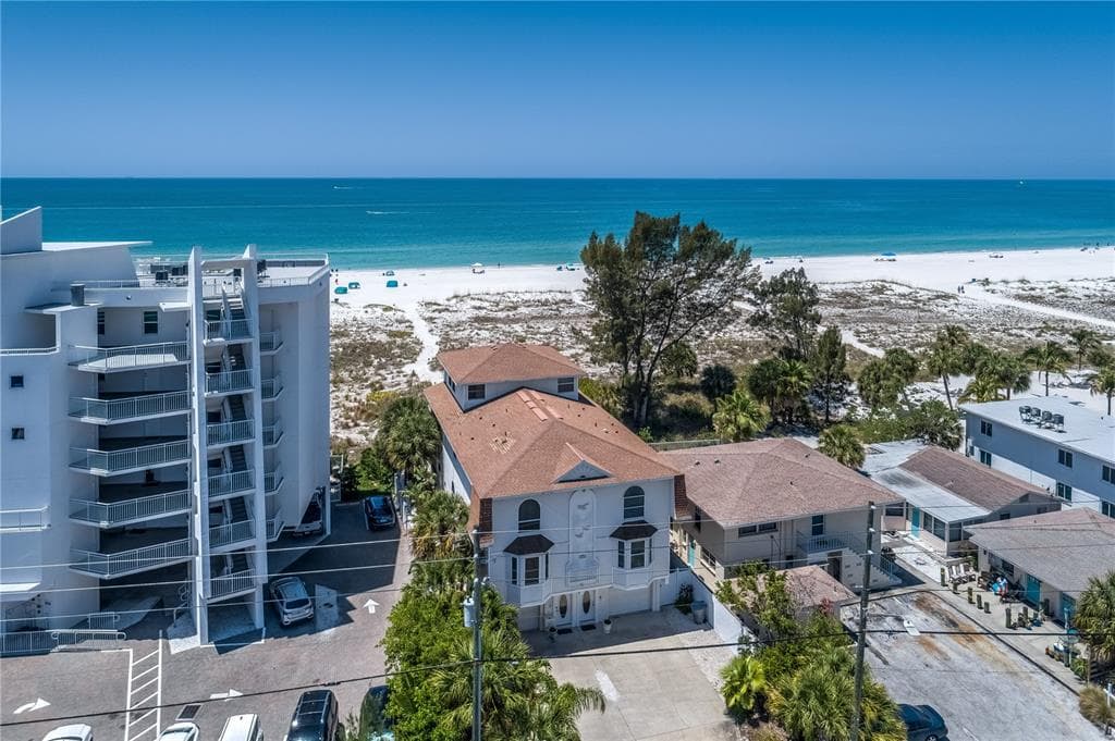 10124 GULF BOULEVARD TREASURE ISLAND, FL 33706