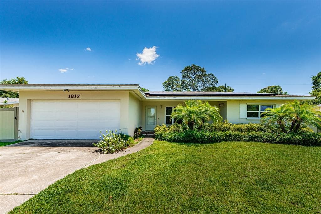1817 BELLEMEADE DRIVE CLEARWATER, FL 33755