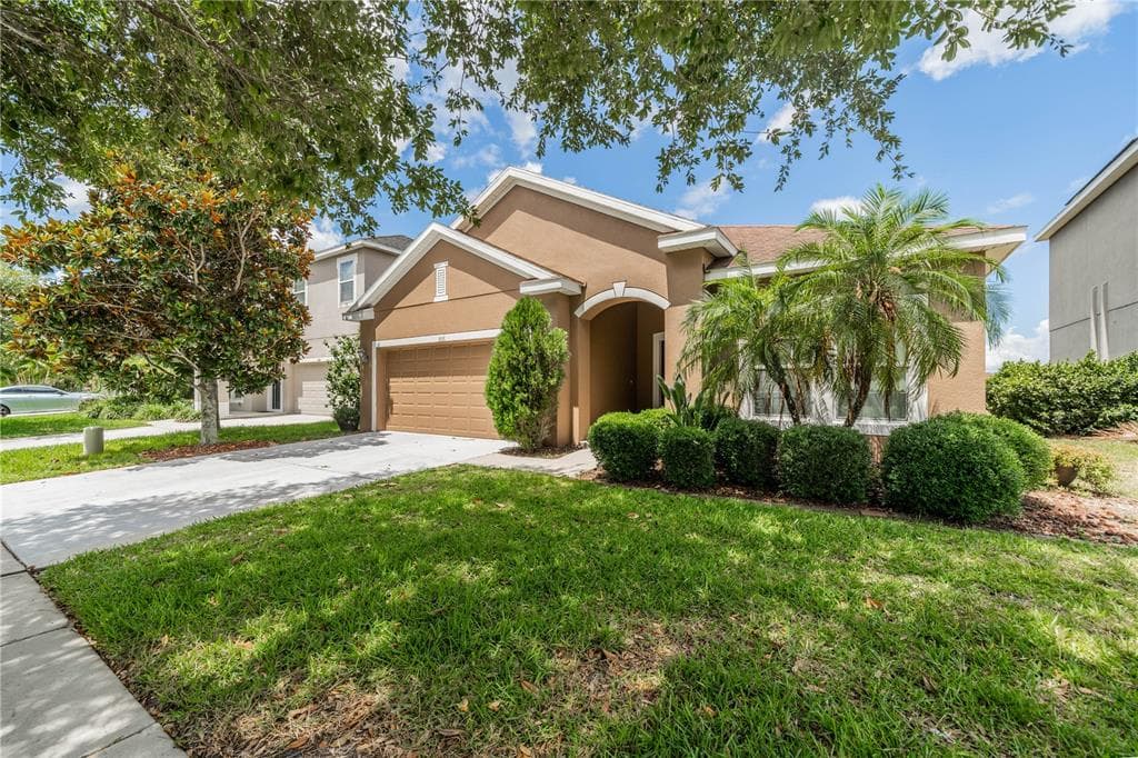 806 FERN LEAF DRIVE RUSKIN, FL 33570