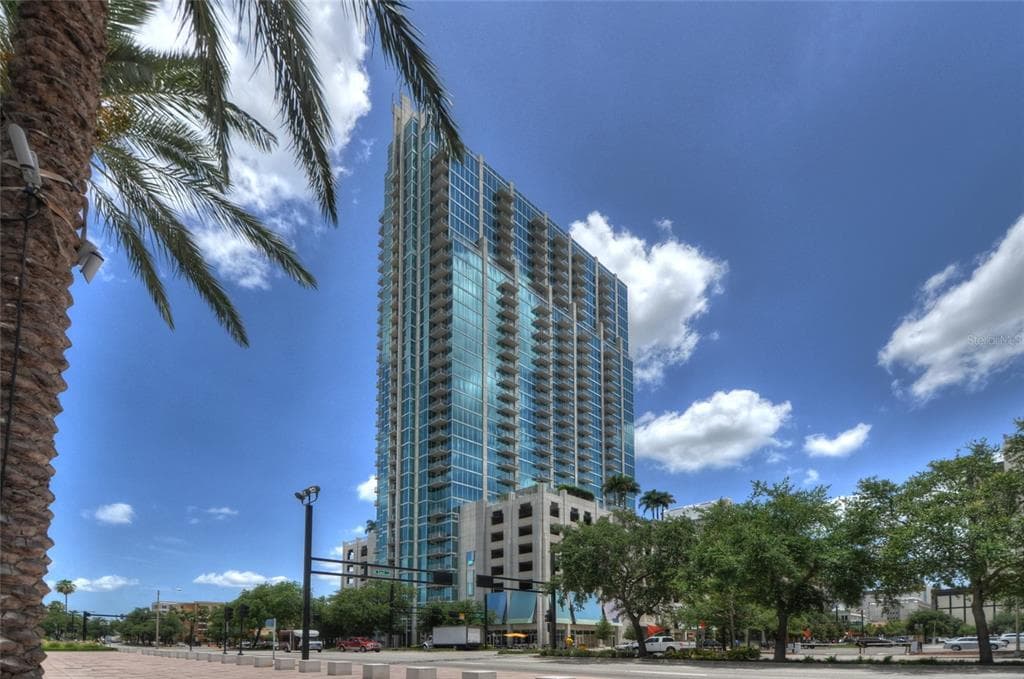 777 N ASHLEY DRIVE UNIT 1611 TAMPA, FL 33602