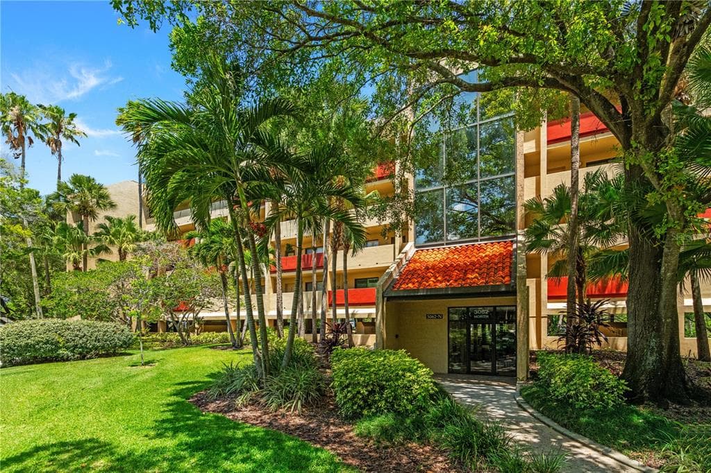 3062 EASTLAND BOULEVARD UNIT 405 CLEARWATER, FL 33761