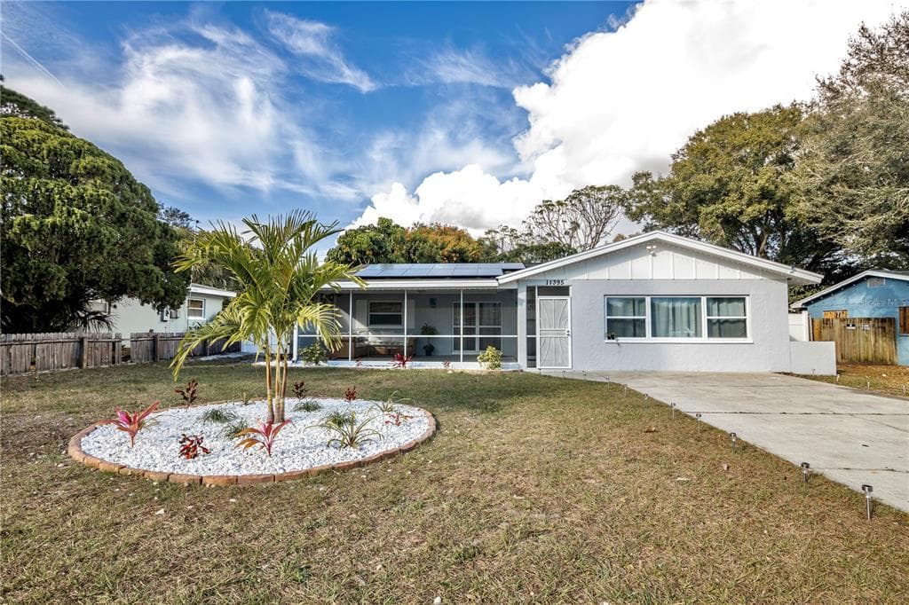 11395 114TH TERRACE SEMINOLE, FL 33778