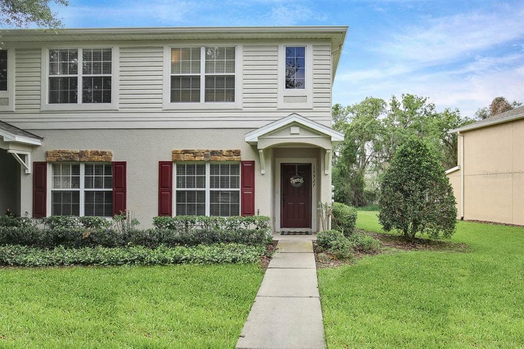 15927 FISHHAWK CREEK LANE LITHIA, FL 33547