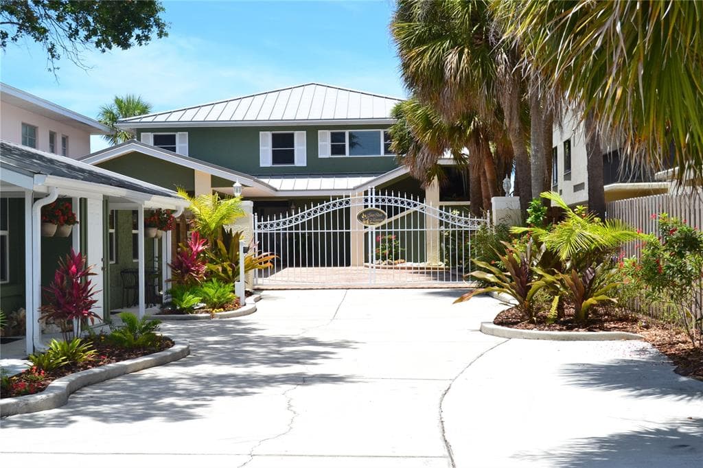 72 GULF BOULEVARD INDIAN ROCKS BEACH, FL 33785