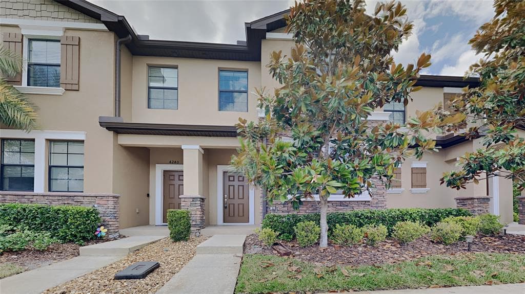 4226 FENNWOOD COURT WESLEY CHAPEL, FL 33543