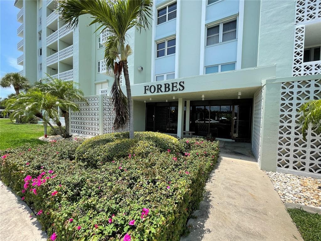 9 FORBES PLACE UNIT 406 DUNEDIN, FL 34698