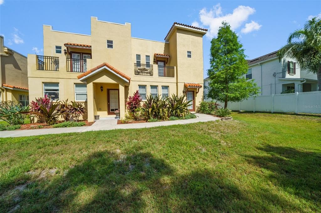 3165 TOSCANA CIRCLE TAMPA, FL 33611