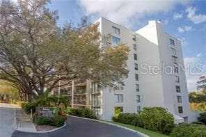 220 BELLEVIEW BOULEVARD UNIT 409 BELLEAIR, FL 33756