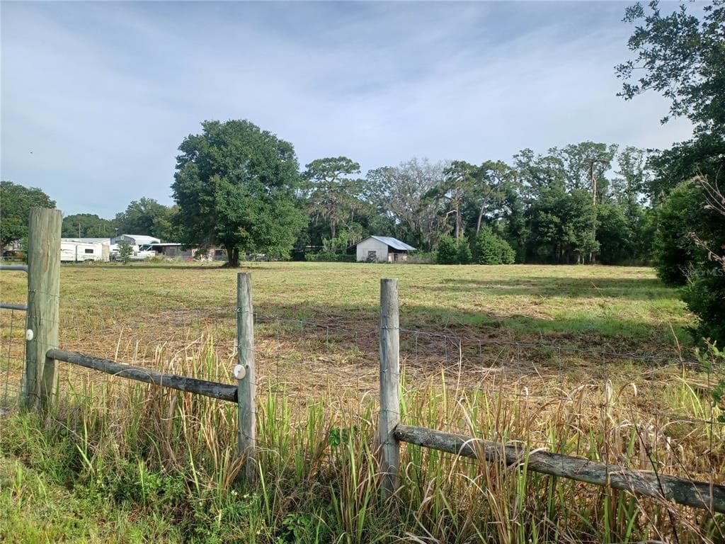 8409 HIGHLAND PINES COURT PLANT CITY, FL 33565