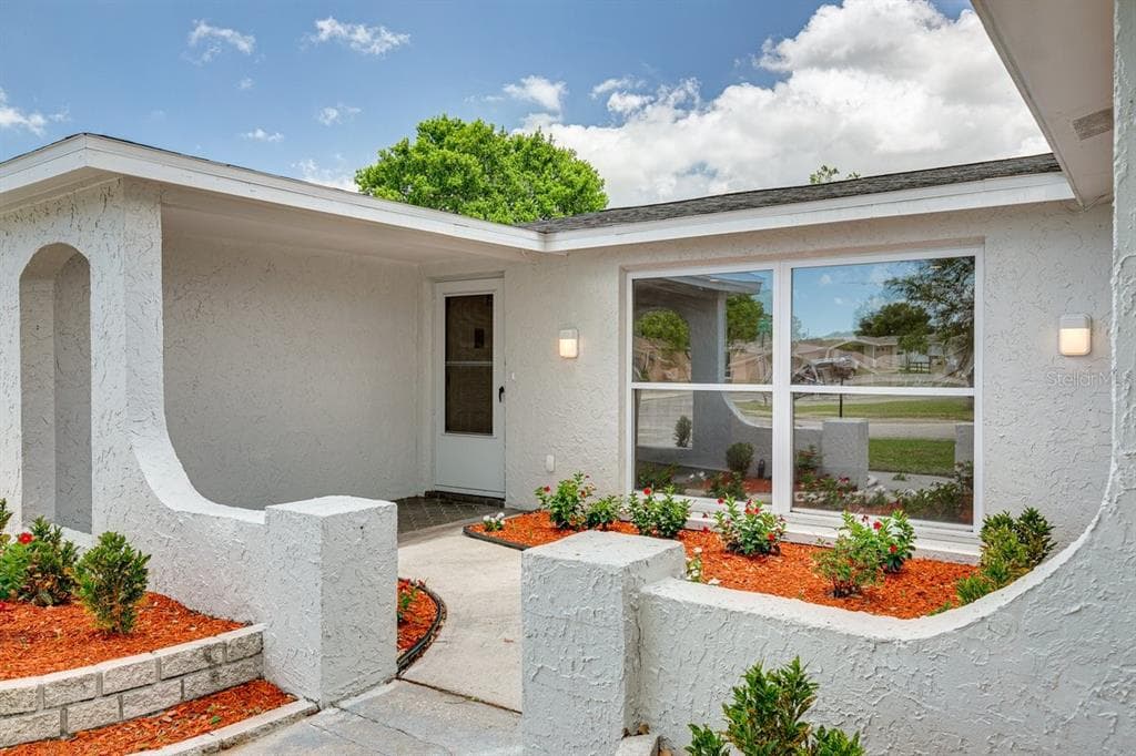 10204 OLD ORCHARD LANE PORT RICHEY, FL 34668