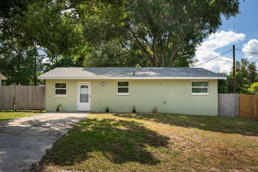 6427 DAKOTA DRIVE BROOKSVILLE, FL 34602