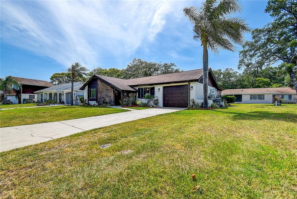 12707 STONE HOUSE LOOP