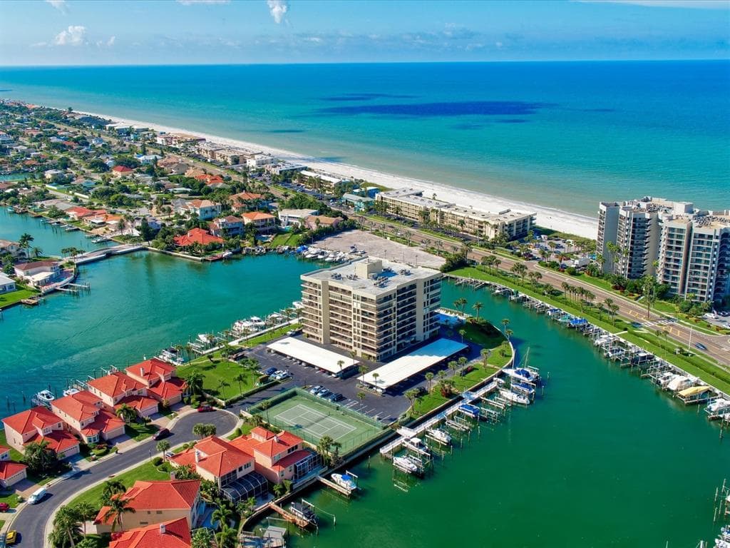 1651 SAND KEY ESTATES COURT UNIT 85 CLEARWATER, FL 33767