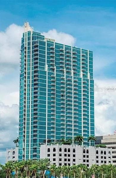 777 N ASHLEY DRIVE UNIT 2304 TAMPA, FL 33602