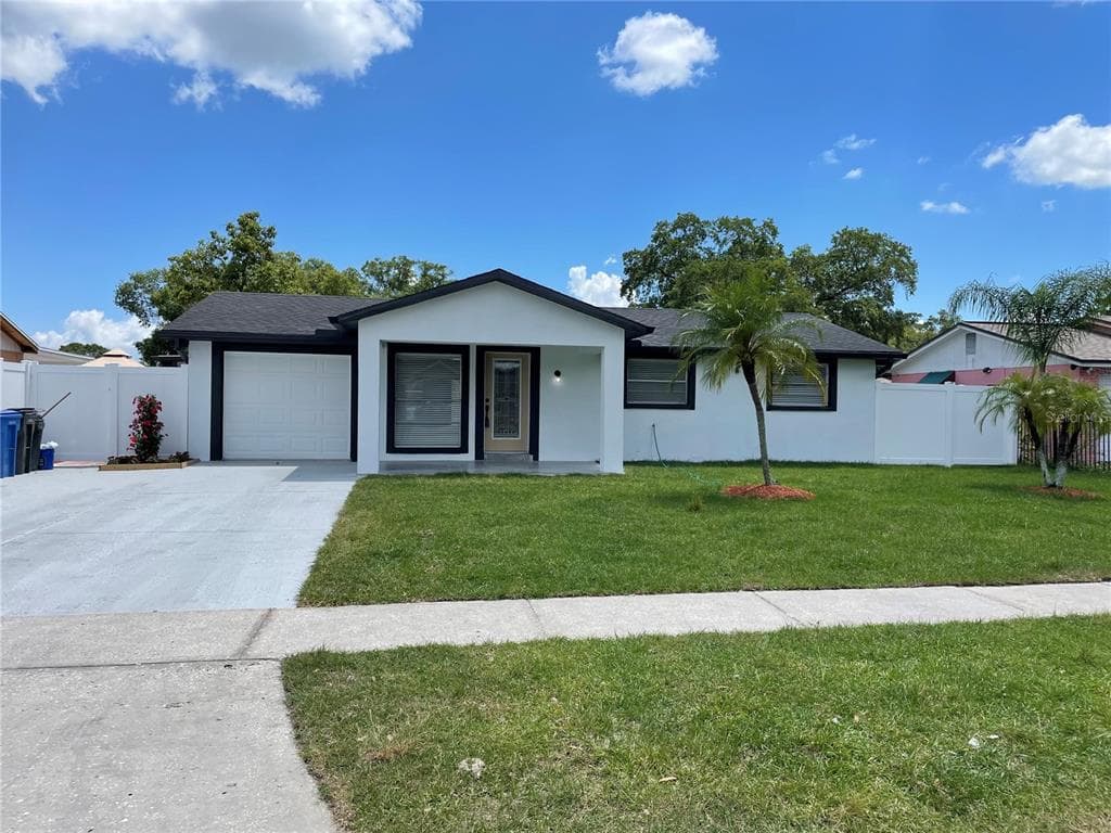 8306 DRYCREEK DRIVE TAMPA, FL 33615