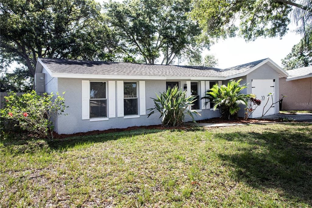 6587 CHANNELSIDE TERRACE N PINELLAS PARK, FL 33781