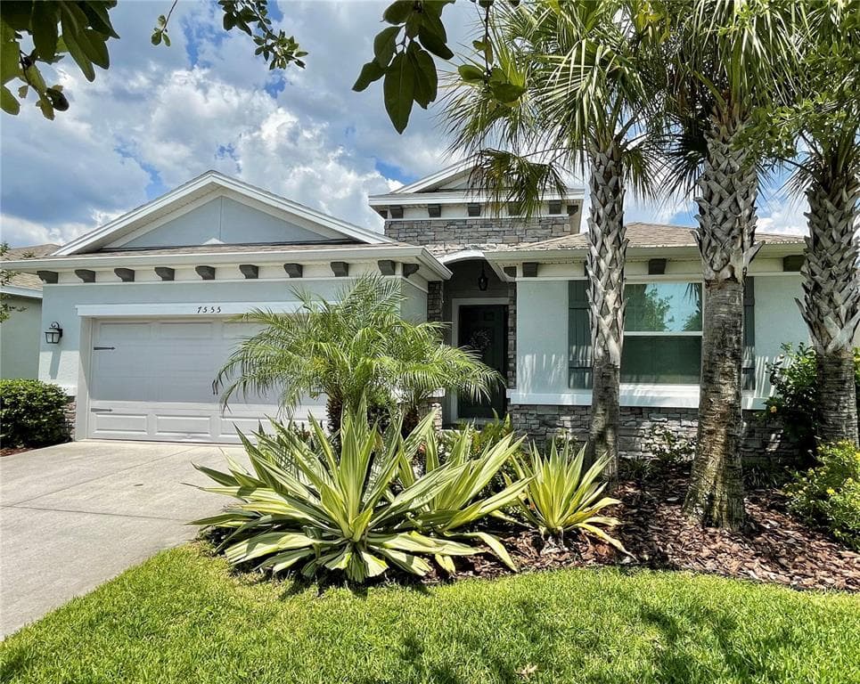 7555 LANTERN PARK AVENUE APOLLO BEACH, FL 33572
