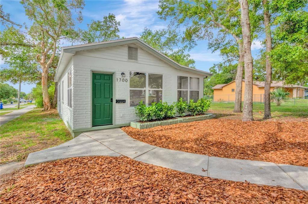 1700 22ND AVENUE S ST PETERSBURG, FL 33712