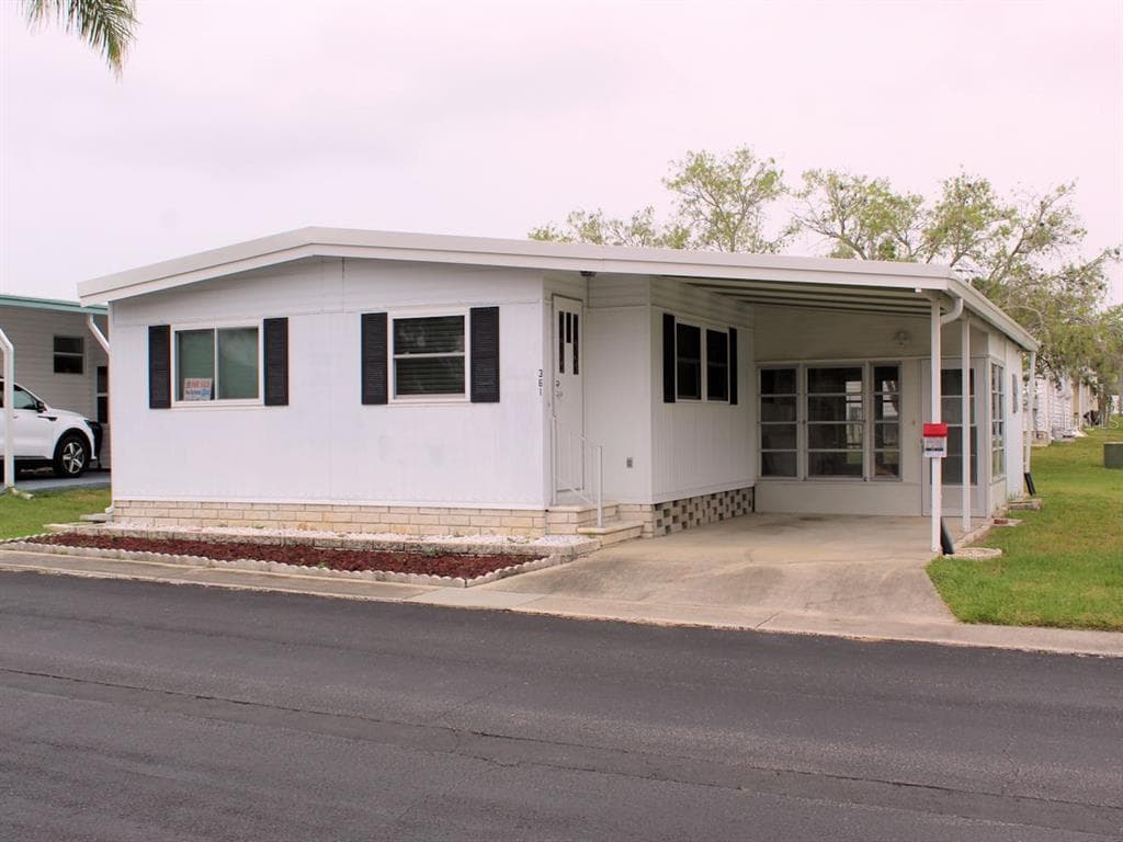 361 KING PALM STREET LARGO, FL 33778