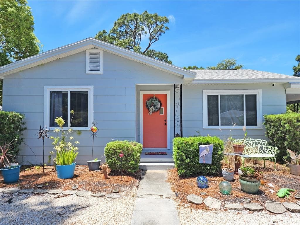 1521 GRAY STREET S GULFPORT, FL 33707
