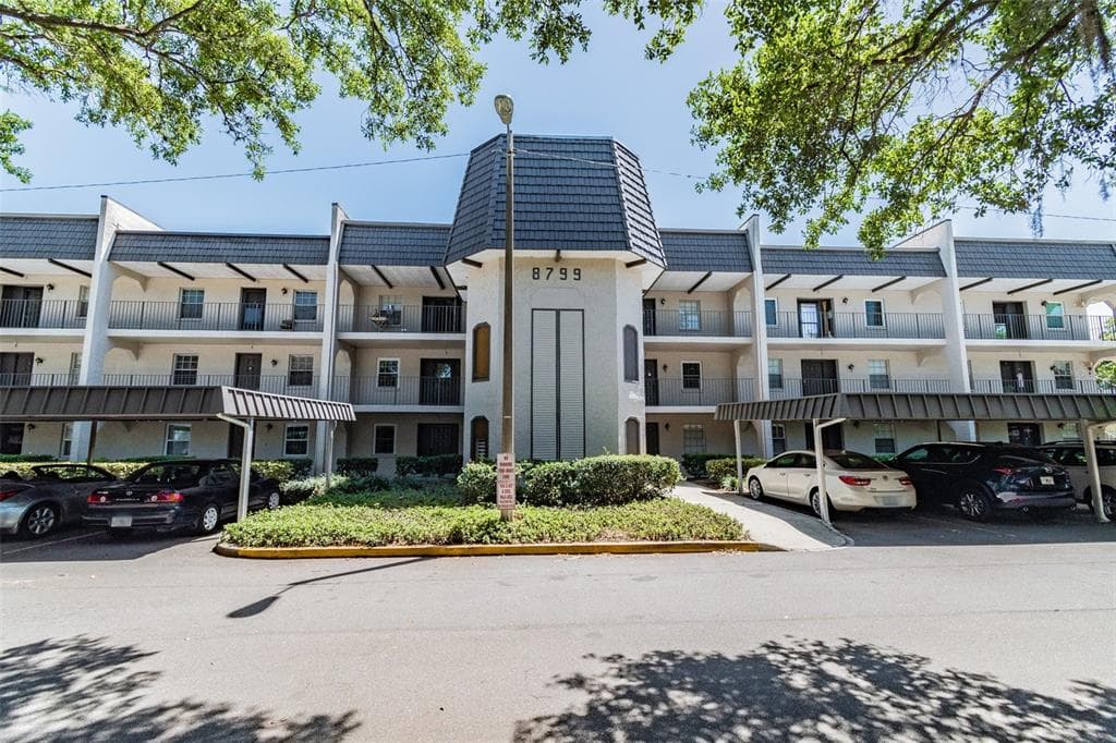 8799 BARDMOOR BOULEVARD UNIT 301 SEMINOLE, FL 33777