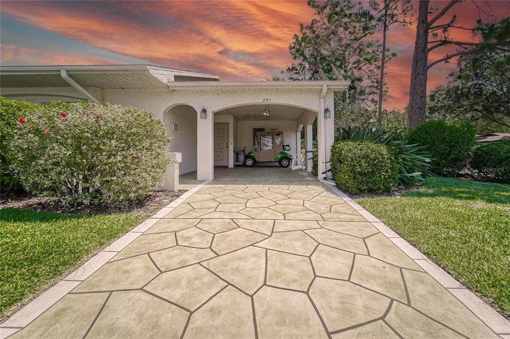 2101 S HALCYON DRIVE UNIT NA SUN CITY CENTER, FL 33573