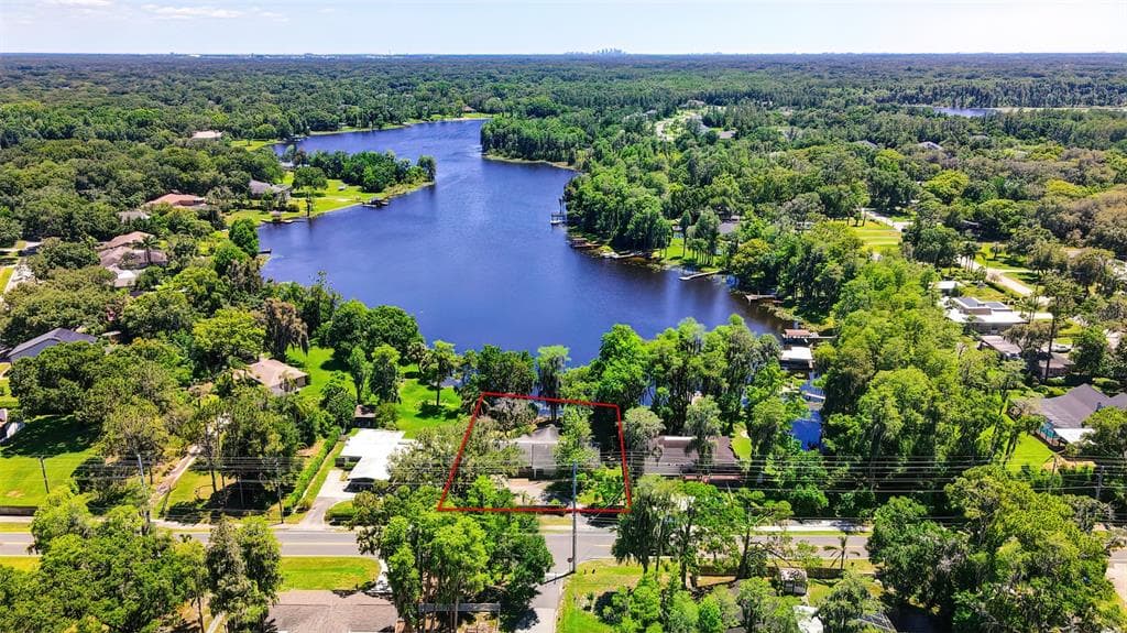 1107 SUNSET LANE LUTZ, FL 33549