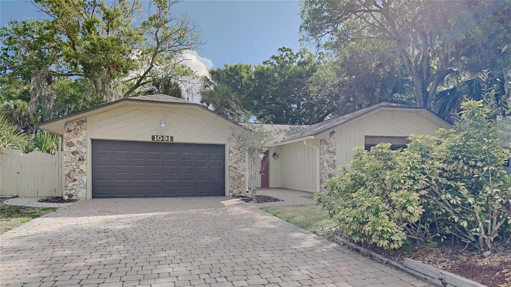 1091 PENINSULA DRIVE ORMOND BEACH, FL 32174