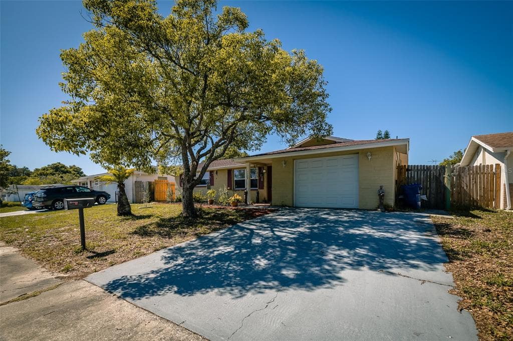 7125 SANDALWOOD DRIVE PORT RICHEY, FL 34668