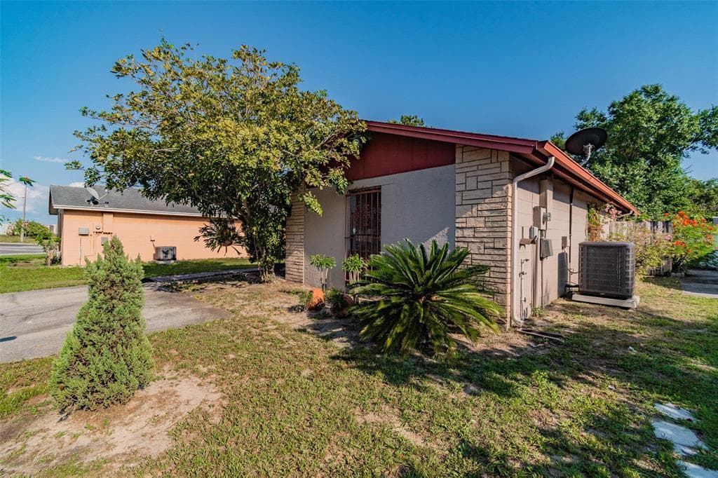 9004 WHEATHILL WAY TAMPA, FL 33615